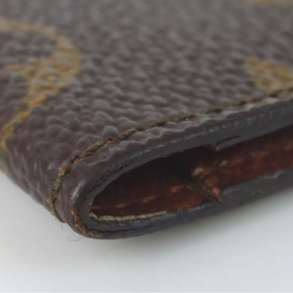 NWOT LOUIS VUITTON EWALLET MINT CONDITION SERIAL NO AR09